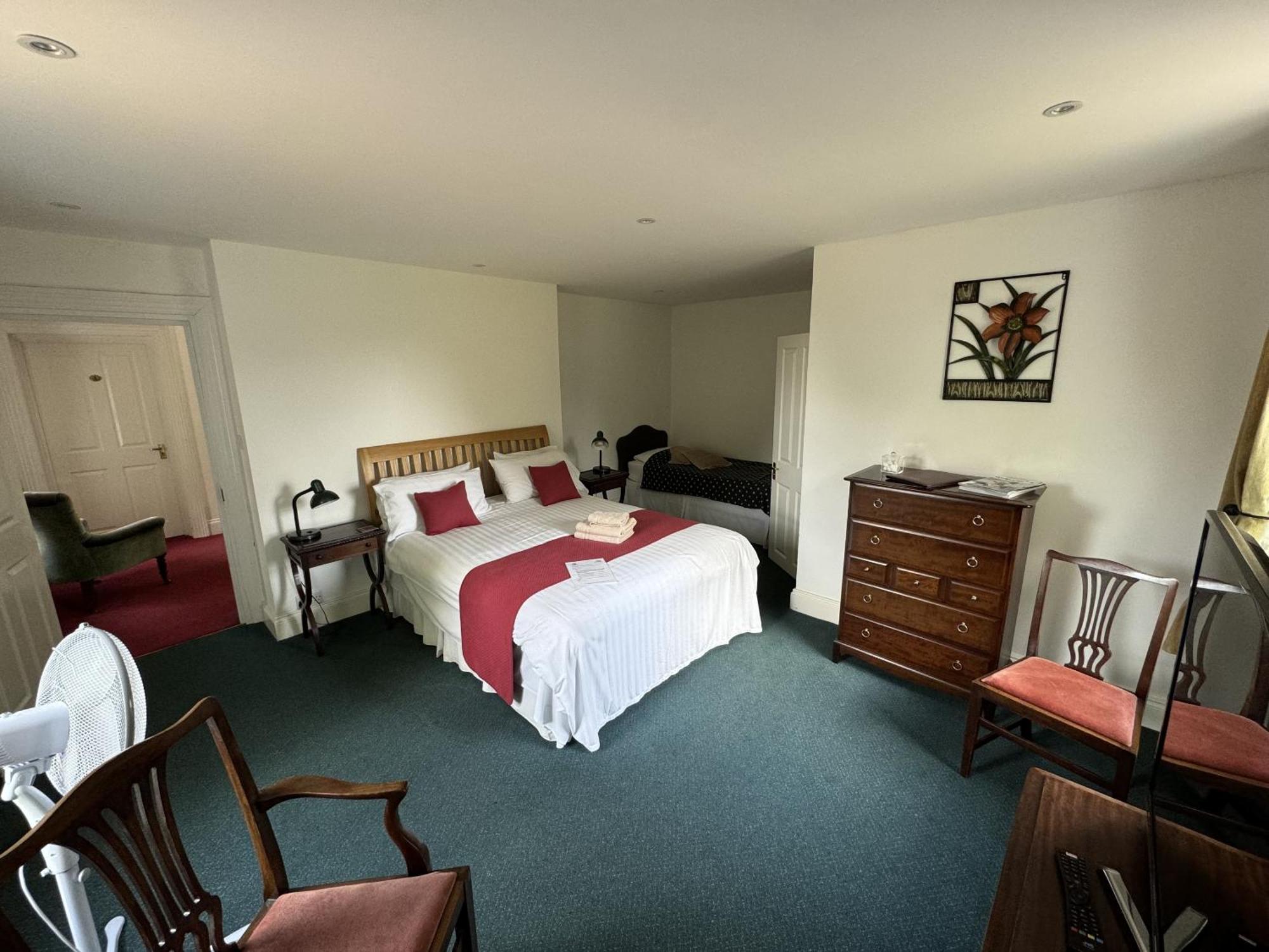 Hookwood Lodge London Gatwick Horley Room photo
