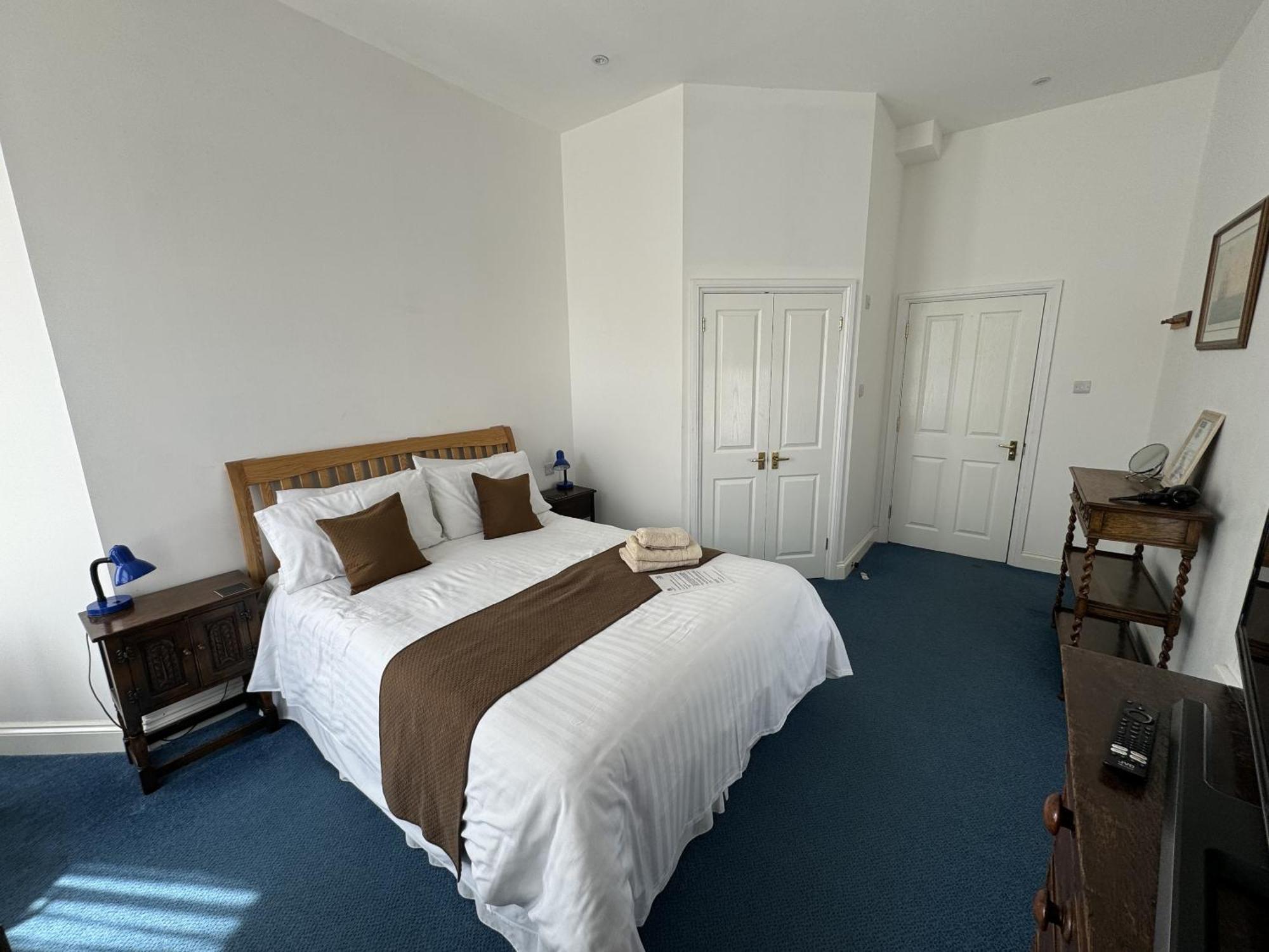 Hookwood Lodge London Gatwick Horley Room photo